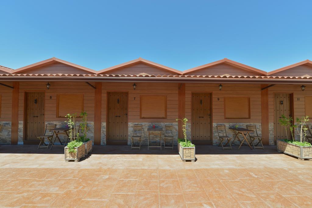 Villacanas Alojamiento Hotel Rural Lalola מראה חיצוני תמונה